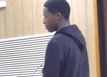 Kwanda Mnisi in court for stealing a Samsung A04e