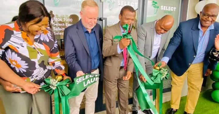 Minister of Housing and Urban Development Appolo Maphalala and officials mark the official openning. (Pic, Samkelisiwe Mavimbela)
