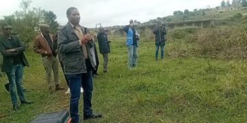 Project Manager Mandla Makhanya