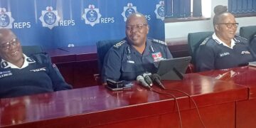 NATCOM Vusi Manoma Masango flanked by police top brass during public briefing. Photo by Samkelisiwe Mavimbela