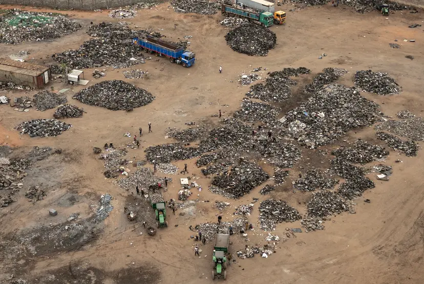 Everest Metal Nigeria, in Ogijo. Finbarr O'Reilly for The New York Times