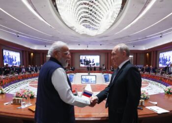 President Vladimir Putin and Indian Prime Minister Narendra Modi during the signing session of bilateral agreements in New Delhi. Photo by Ministry of External Affairs of India.