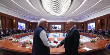 President Vladimir Putin and Indian Prime Minister Narendra Modi during the signing session of bilateral agreements in New Delhi. Photo by Ministry of External Affairs of India.
