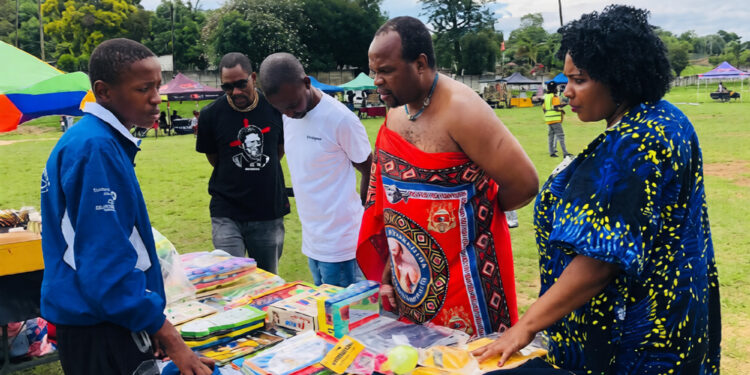 Mbabane East Member of Parliament Welcome Dlamini and Invuna Yenkhundla Phindile Maziya.