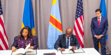Foreign ministers of the DRC and Rwanda sign the Washington Accords for Peace and Prosperity.