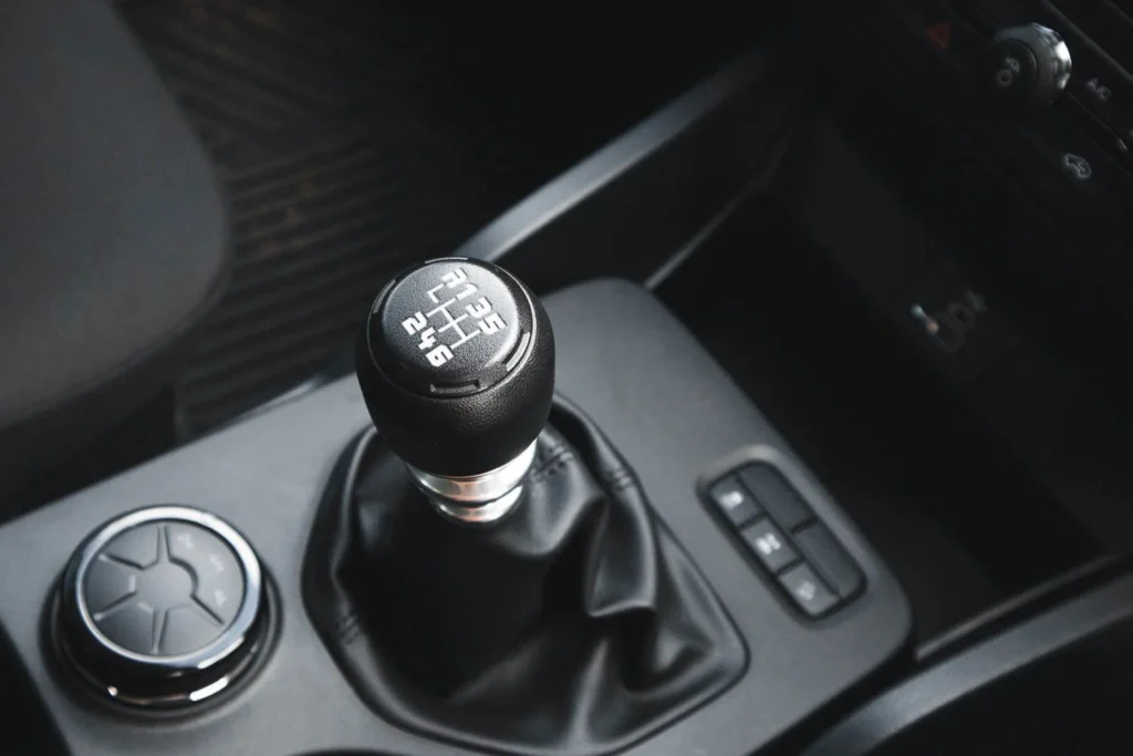 Base spec Ford Ranger 4x4 manual driven Although not perfect, the six-speed manual gearbox is engaging to use and, once mastered, relatively slick. Image: Rynhardt Steenkamp