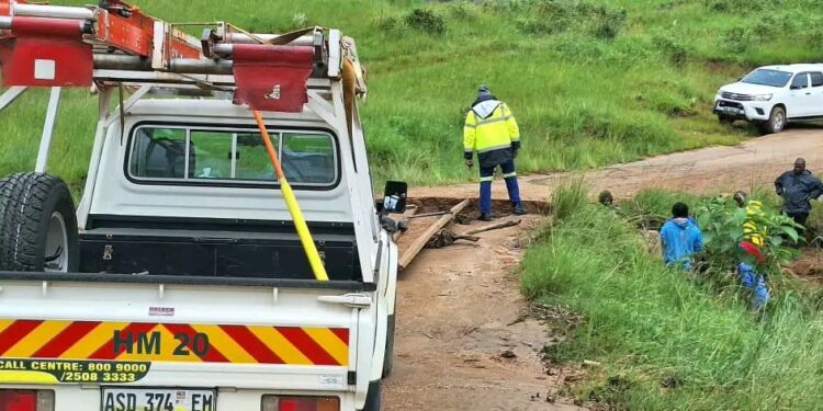 EEC officials carry out repairs to restore power after heavy rains. Photo credit Eswatini Electricity Company