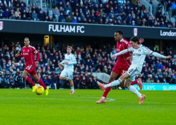 Fulham snatch late draw against Liverpool