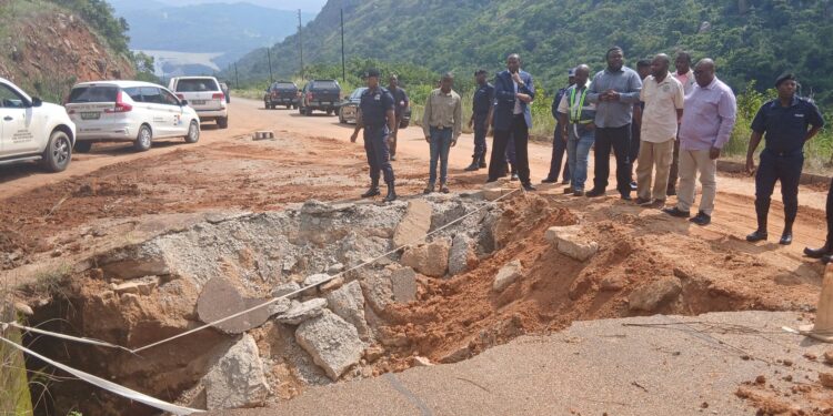 The Right Honourable Prime Minister Russell Mmiso Dlamini with the Honourable Minister of Public Works and Transport Chief Ndlaluhlaza Ndwadwe and NDMA Chief Executive Officer Mr Victor Mahlalela during an assessment tour of roads in the Hhohho Region.