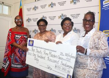 Stefanutti Stocks Eswatini presents a E100,000 donation cheque to Deputy Prime Minister Thulisile Dladla to support the Back-to-School Campaign for orphans and vulnerable children.