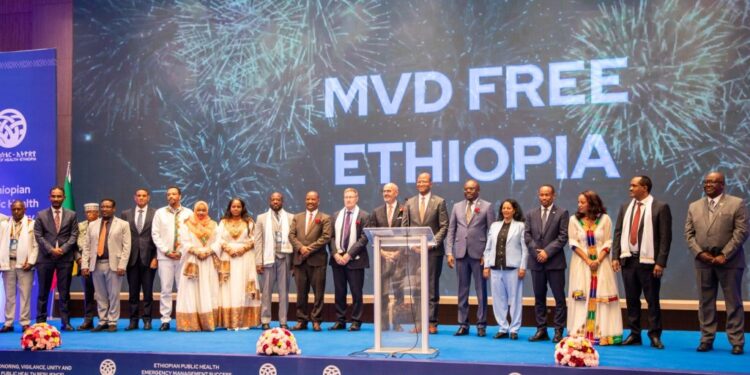 Senior officials from Ethiopia’s Ministry of Health, the Ethiopian Public Health Institute, and Africa Centres for Disease Control and Prevention pose for a group photograph in Addis Ababa