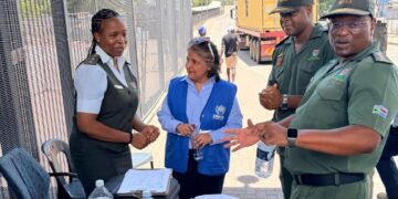 UNHCR South Africa Multi Country Office representative Kavita Belani pictured with South Africa’s Border Management Authority Commissioner Dr Michael Masiapato during her official visit to the Beitbridge border post in Musina.