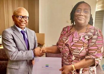 Ras Mubarak of Trans Africa Tourism & Unity Campaign meets with Sierra Leone’s Minister of Tourism and Cultural Affairs Hon Nabeela Farida Tunis to discuss visa-free travel and continental integration.