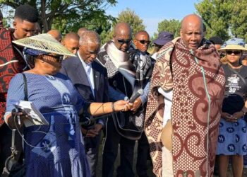His Majesty King Letsie III pays his respects at Thaba-Bosiu during the 30th anniversary commemoration of the passing of King Moshoeshoe II.