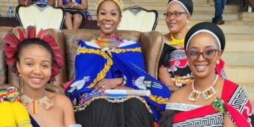 Queen Nozizwe Mulela flanked by women clad in traditional wear. Makoti Festival organisers call on patrons to embrace traditional attire. Photo supplied