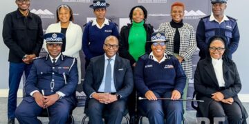 Business Eswatini Chief Executive Officer, E. Nathi Dlamini, Deputy National Commissioner and Director of Community Safety Wendy Hleta, REPS staff and BE staff during their engagement yesterday at BE offices Pic: BE