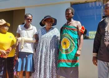 Deputy Prime Minister Thulisile Dladla hands over house keys to one of the beneficiaries during the official handover of newly constructed homes in one of the constituencies this week. Photo: Deputy Prime Minister’s Office