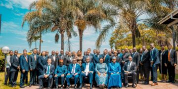 Government officials and senior leaders pose for a group photo following the Cabinet Retreat w
