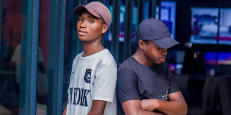 Sky Jay and Mxepy from Hhelehhele in Piggs Peak