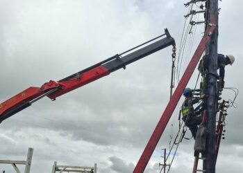 EEC technicians carry out transformer repairs at an undisclosed location in December 2025. Photo by Eswatini Electricity Company