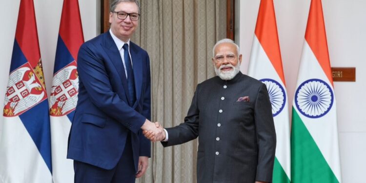 President Aleksandar Vučić and Prime Minister Narendra Modi shake hands during their meeting on the sidelines of the AI Impact Summit in New Delhi. Photo: X/@narendramodi