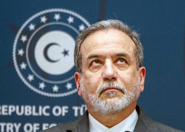 Iranian Foreign Minister Abbas Araqchi attends a press conference after meeting with his Turkish counterpart Hakan Fidan, in Istanbul, Turkey, January 30, 2026. REUTERS/Dilara Senkaya/File Photo