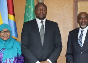 Prime Minister Russell Mmiso Dlamini with outgoing UNICEF Eswatini Resident Representative Amina Mohammed and George Wachira, the UN Resident Coordinator in the Kingdom of Eswatini, during a farewell meeting at the Private and Cabinet Office in Mbabane.