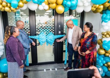 FNB opens 13th branch in Siphofaneni