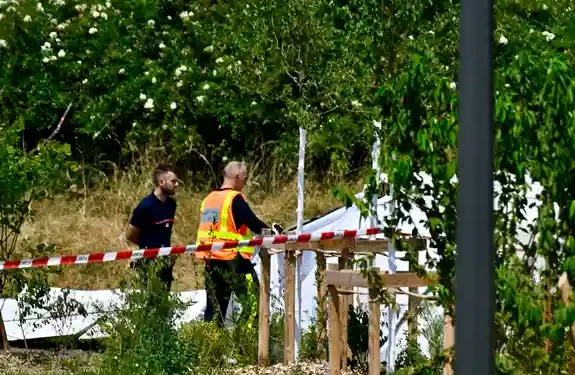 France: 11 killed in civilian plane crash