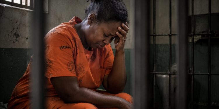 Mother sentenced to 8 years for beating daughter (7) to death