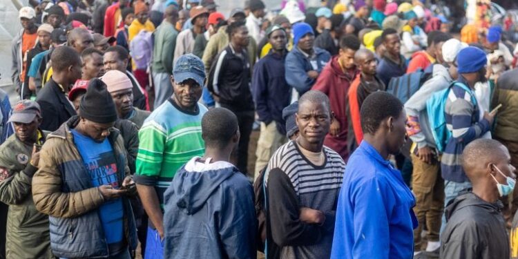 Malawians and Nigerians flee South Africa amid xenophobic threats