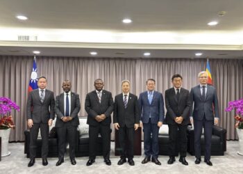 Minister of Commerce, Industry and Trade Manqoba Khumalo poses for a group photo with his counterparts during bilateral engagements in the Republic of China (Taiwan). (Pic: Ministry of Commerce, Industry and Trade)