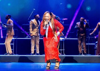 Nothando Hlophe delivers standout performance at Spirit of Praise 12 recording