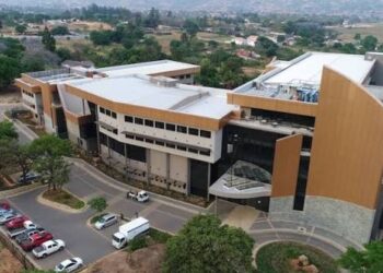 Suspended ERS officers challenge disciplinary charges in court