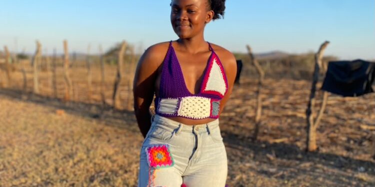 Tabiwe Tk Turns Crochet Into Creative Expression