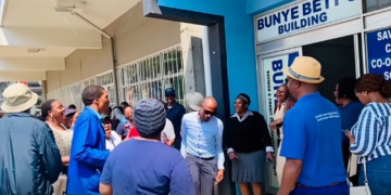 Bunye Betfu SACCO members protest outside the cooperative’s premises amid concerns over its governance and operations. Photo: Screengrab from Eswatini Observer video
