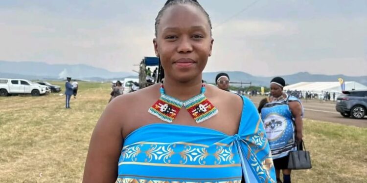 Phephile Dlamini becomes third female interpreter for King